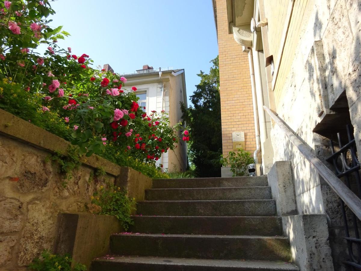 וויימר Hummel Hostel - Historische Stadtvilla Mit Garten מראה חיצוני תמונה