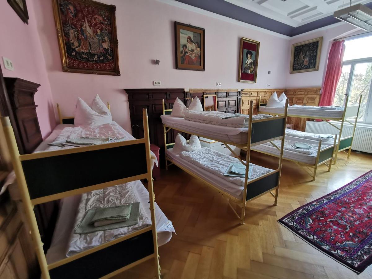וויימר Hummel Hostel - Historische Stadtvilla Mit Garten מראה חיצוני תמונה