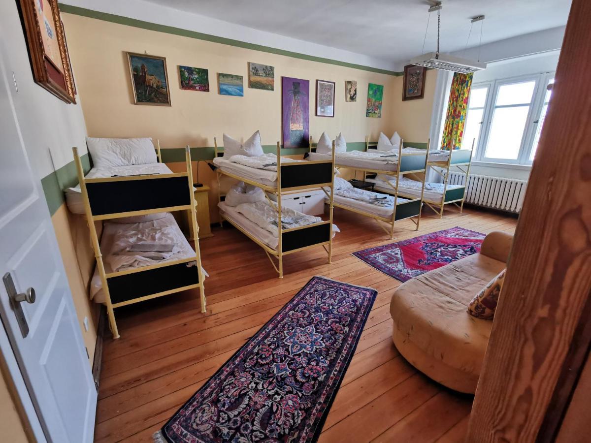 וויימר Hummel Hostel - Historische Stadtvilla Mit Garten מראה חיצוני תמונה