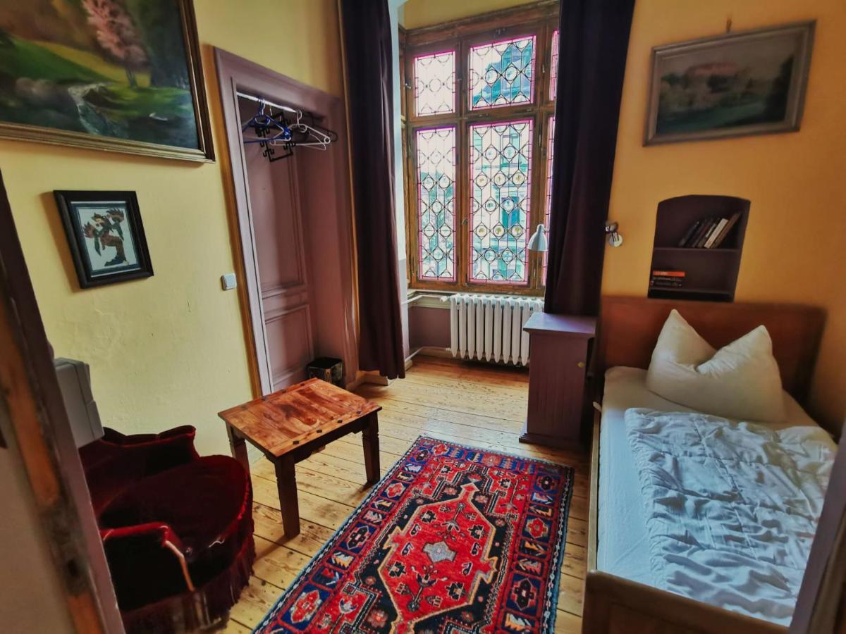 וויימר Hummel Hostel - Historische Stadtvilla Mit Garten מראה חיצוני תמונה