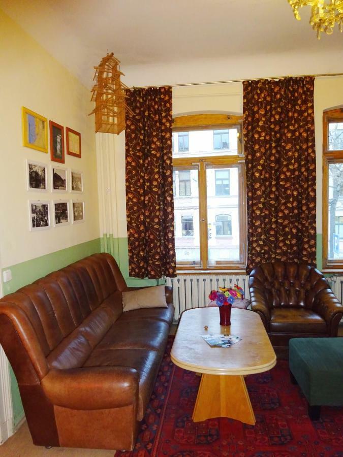 וויימר Hummel Hostel - Historische Stadtvilla Mit Garten מראה חיצוני תמונה