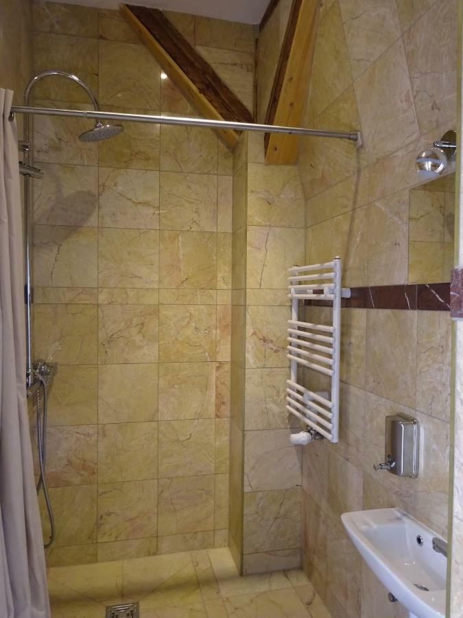 וויימר Hummel Hostel - Historische Stadtvilla Mit Garten מראה חיצוני תמונה