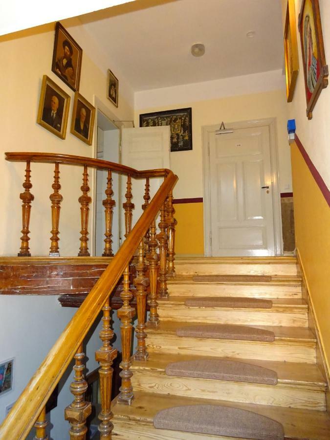 וויימר Hummel Hostel - Historische Stadtvilla Mit Garten מראה חיצוני תמונה
