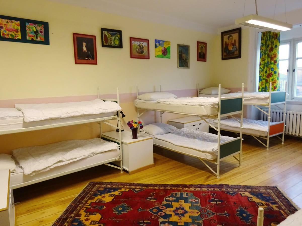 וויימר Hummel Hostel - Historische Stadtvilla Mit Garten מראה חיצוני תמונה