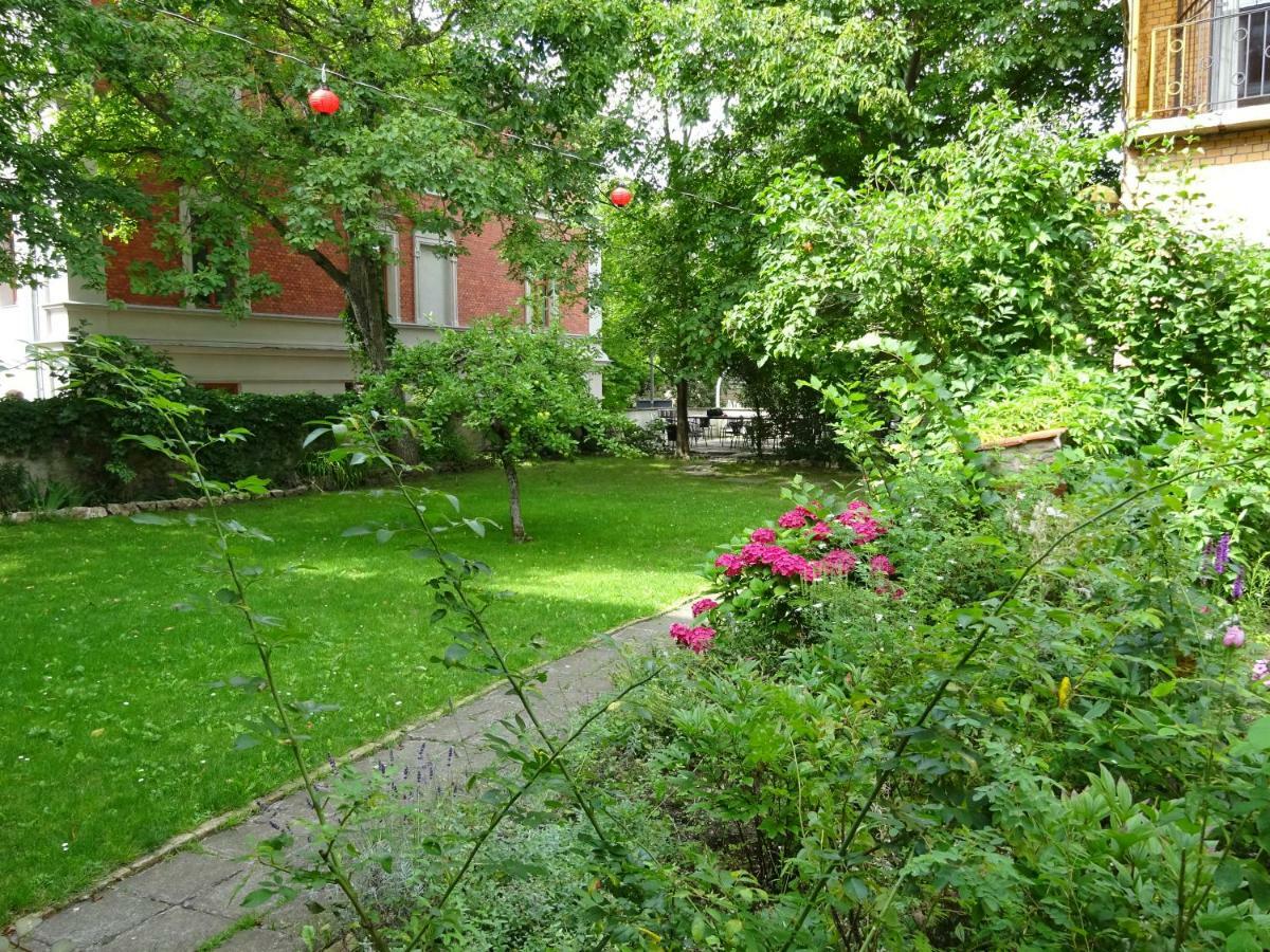 וויימר Hummel Hostel - Historische Stadtvilla Mit Garten מראה חיצוני תמונה